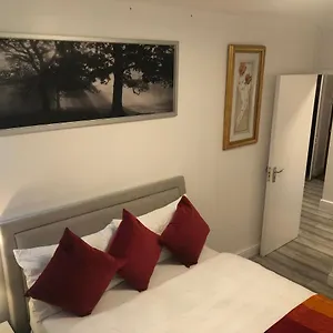 Luxury 2 Bedroom Flat In Abbey Wood, Apartment London