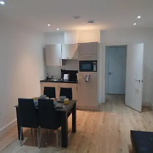 Sparrow 6 Apartment London