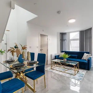 Luxe Living Apartment Cardiff